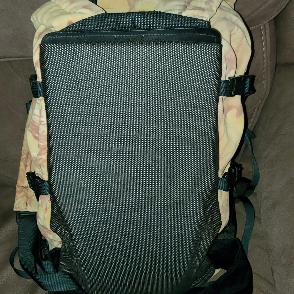 Vintage Bridger Mountain Internal Frame Backpack Daypack Camo Hiking Hunting